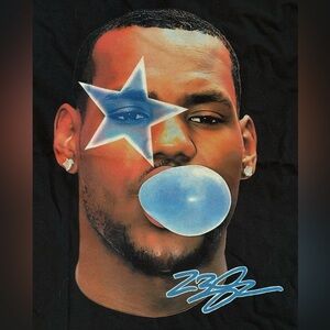 Men’s Size Medium - AI Allen Basketball Star Streetwear Vintage Style T-Shirt